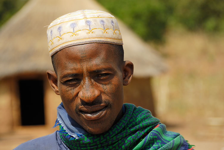 TB070684-A-Fulani-farmer-in-the-Natitingou-region.jpg