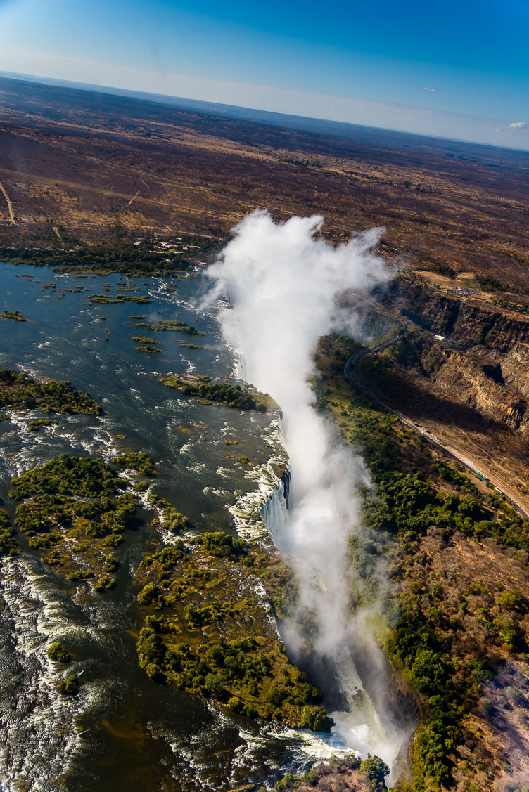 Victoria Falls from the air ZA131814-Victoria-Falls-from-the-air.jpg