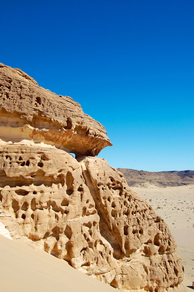 EG05036-2-Architectural-rock-formation.jpg