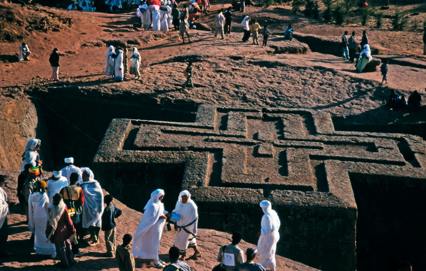 ET05017-The-church-of-St.-George-in-Lalibela.jpg