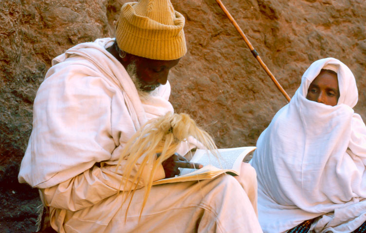 ET05015-Pilgrims-reading-the-bible-at-Leddeth-in-Lalibela.jpg