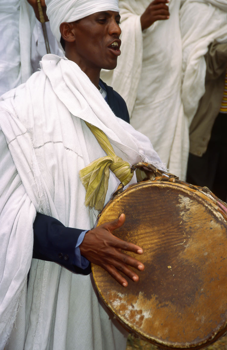 Drums at the Timklat procession in Gonder ET05125-Drums-at-the-Timklat-procession-in-Gonder.jpg