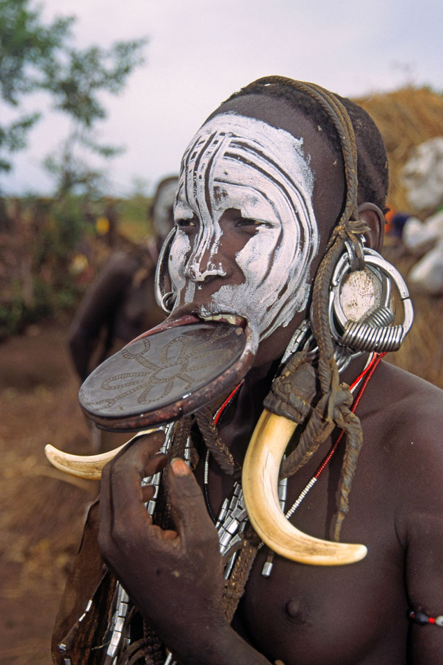 ET05195-Mursi-woman-in-Mago-NP.jpg