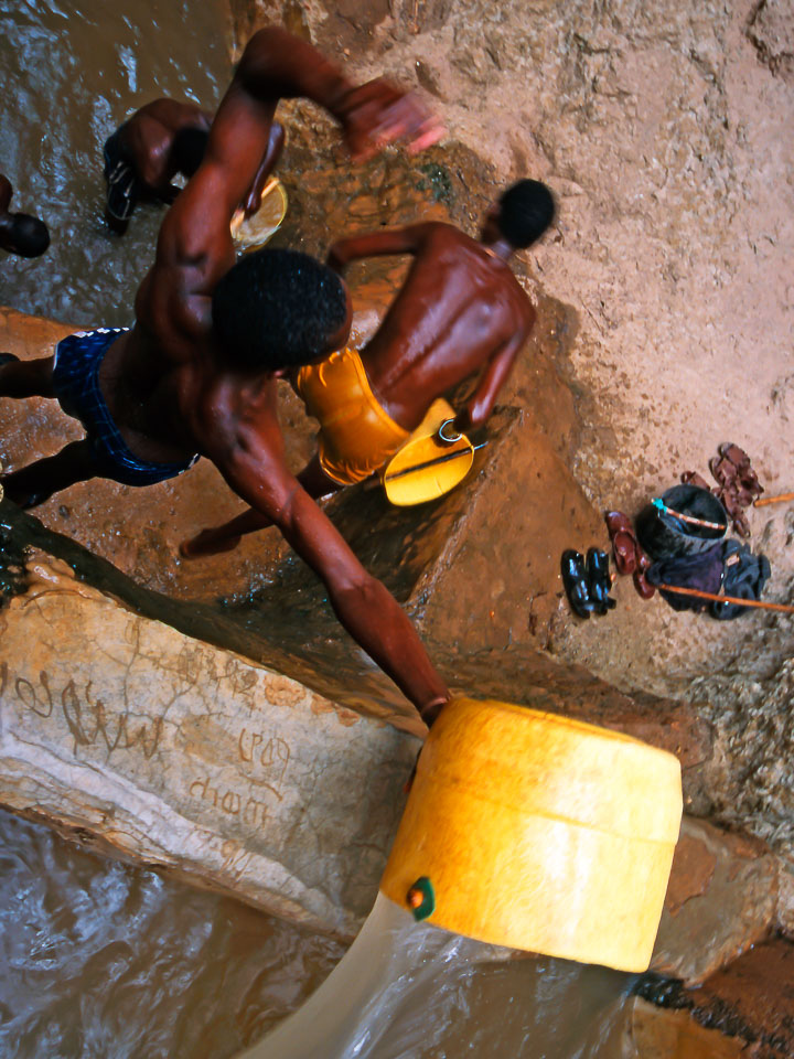 ET05233-Singing-Wells-in-Yabello.jpg