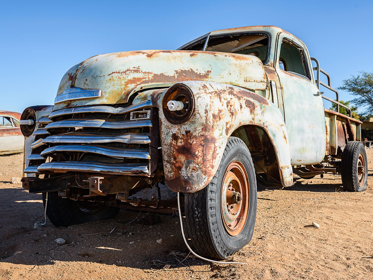 Solitaire car wreck ZA130935-Solitaire-car-wreck.jpg