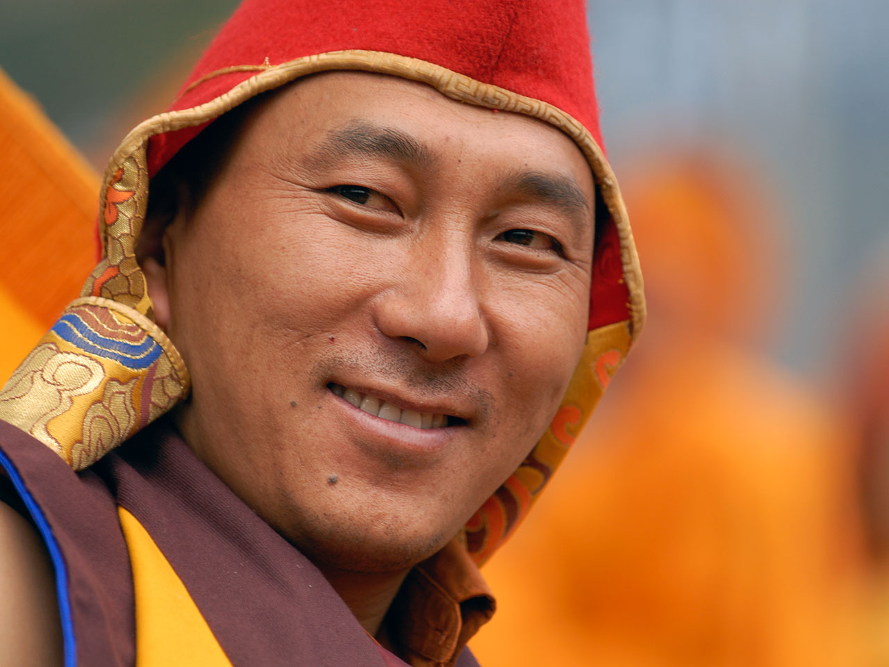 SB06553-A-very-friendly-monk-at-the-Namkhe-Nyingpo-Monastery.jpg