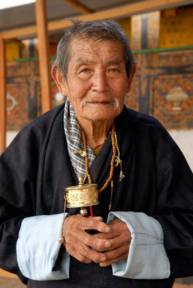 SB06319-Worshipper-at-Tango-Monastery-near-Thimpu.jpg
