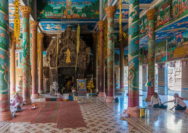 CA170665-Inside-of-Wat-Nokor.jpg