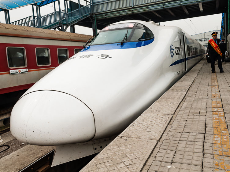 CN072436-China-Railway-High-Speed_.jpg