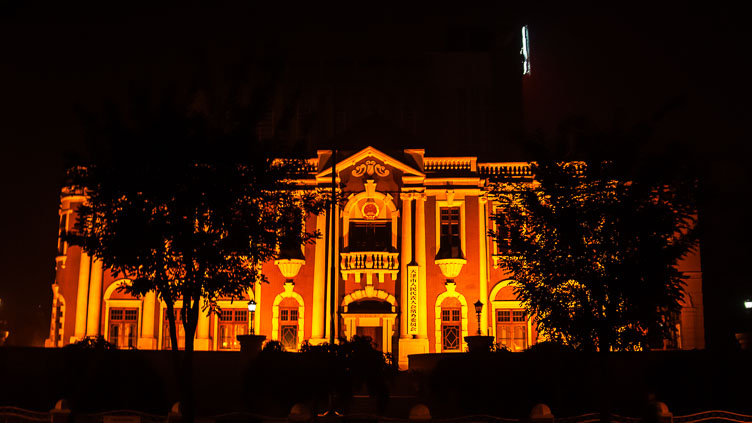 CN072441-Colonial-building-in-Tianjin.jpg