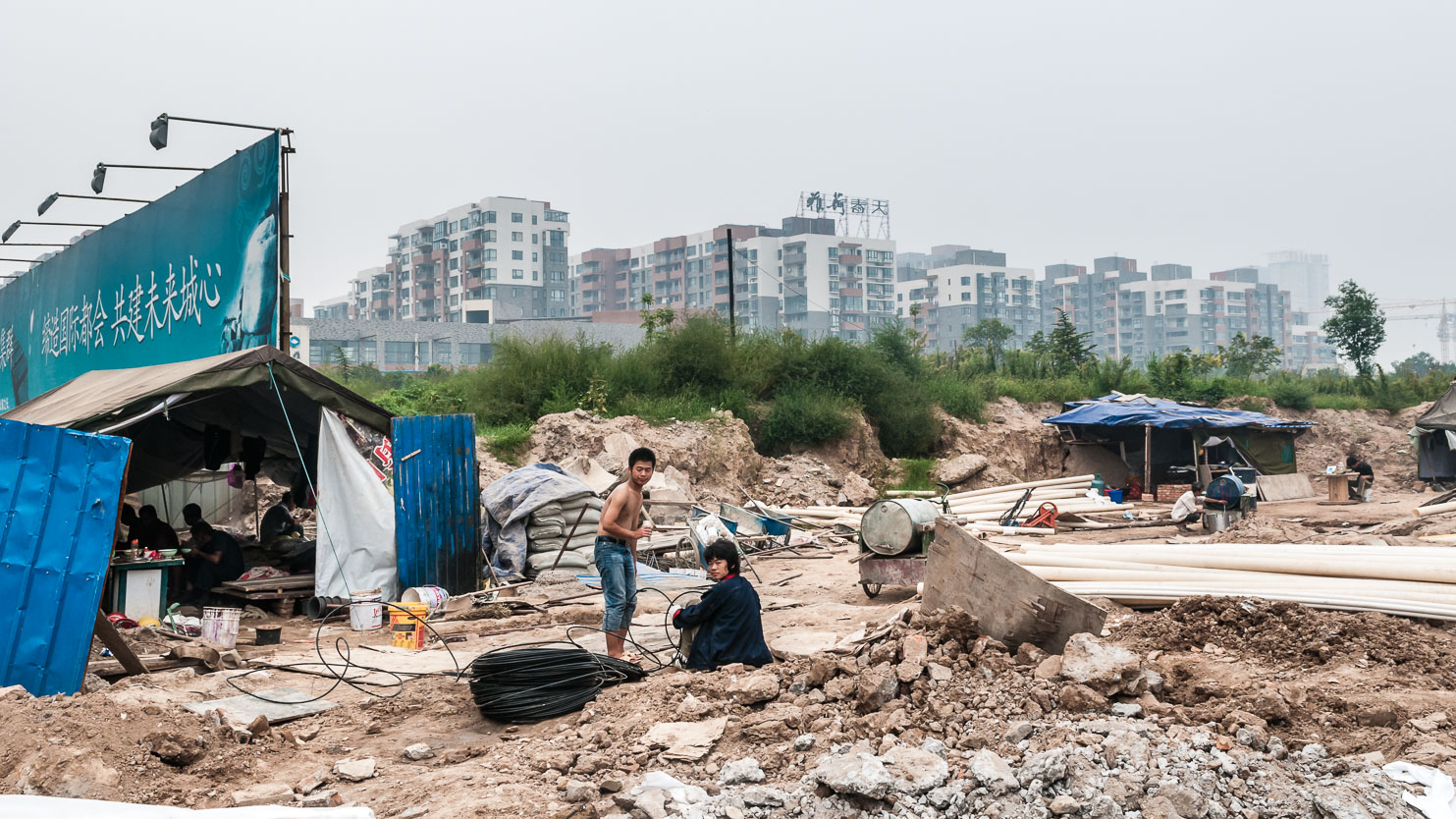 CN091021-The-endless-construction-sites-of-Xian.jpg