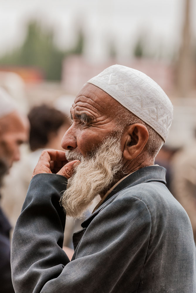 CN090478-Kashgar-livestock-market.jpg