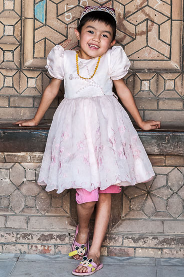 CN090351E-Kashgar-Girl-.jpg CN090351E-Kashgar-Girl-.jpg