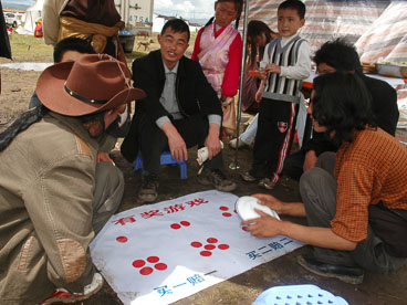CN050159-Roling-the-dice_v1.jpg CN050159-Roling-the-dice_v1.jpg