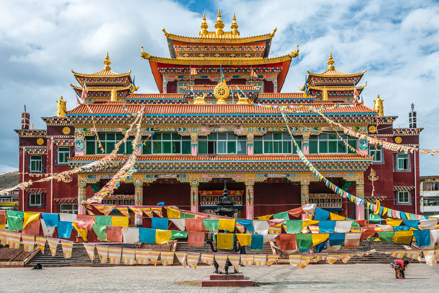 CN150701-Nangchen-The-big-monastery-in-Shorda.jpg