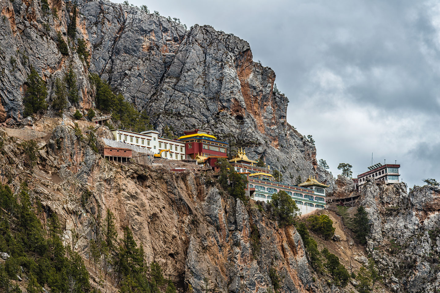 CN151028-The-upper-Garmonastery.jpg