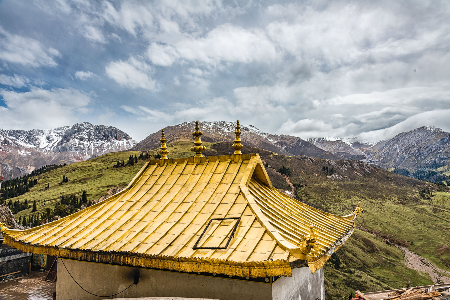 CN151035-View-from-the-upper-Gar-monastery.jpg