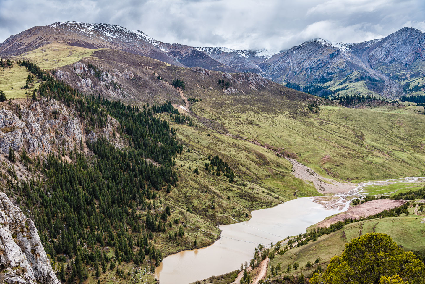 CN151058-View-from-the-upper-Gar-monastery.jpg