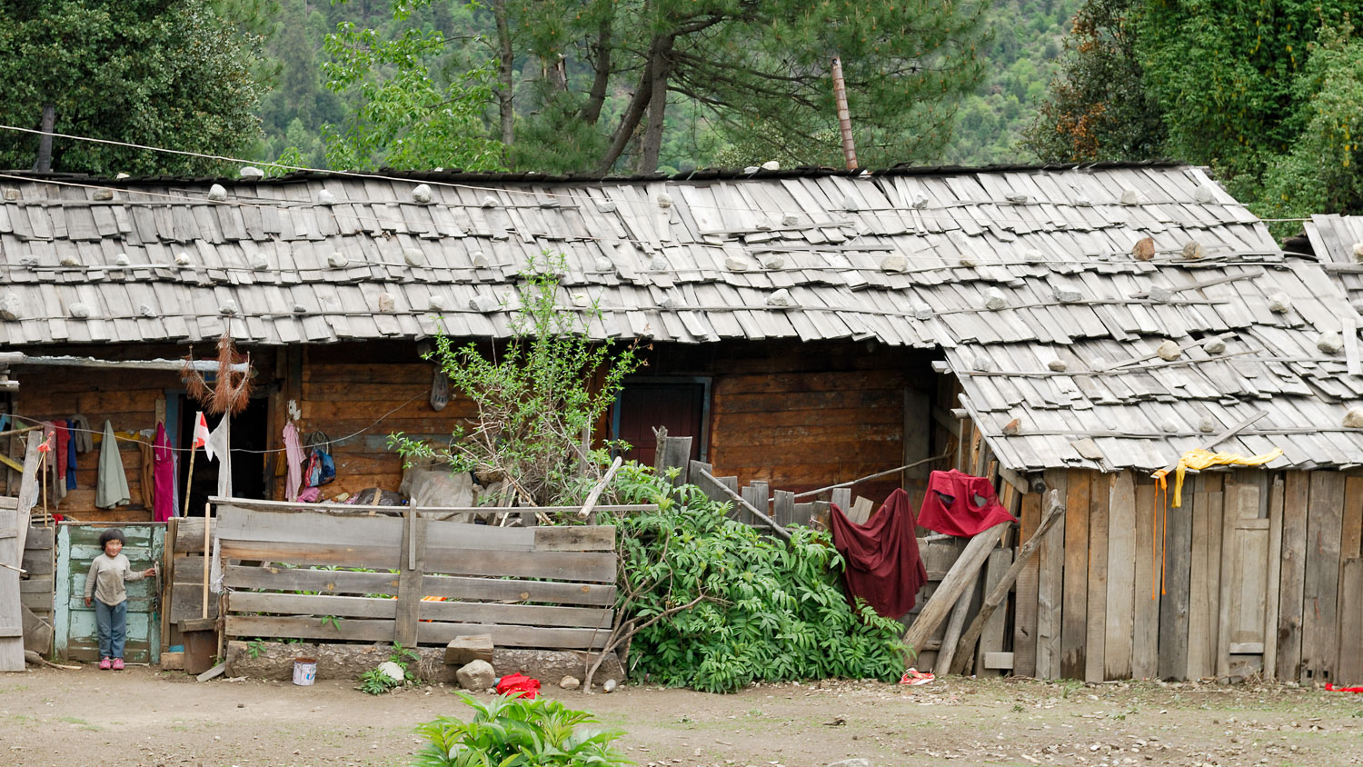 CN070627-Dodung-Monastery-Pomi_v1.jpg