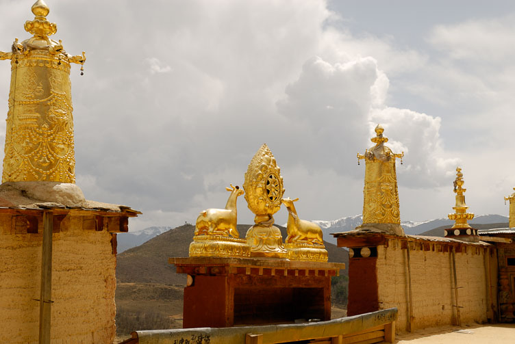 CN070238-Y-Zhongdian-Ganden-Sumsteling-Monastery_.jpg