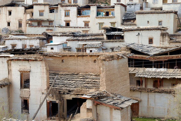 CN070333-Y-Zhongdian-Ganden-Sumsteling-Monastery_.jpg