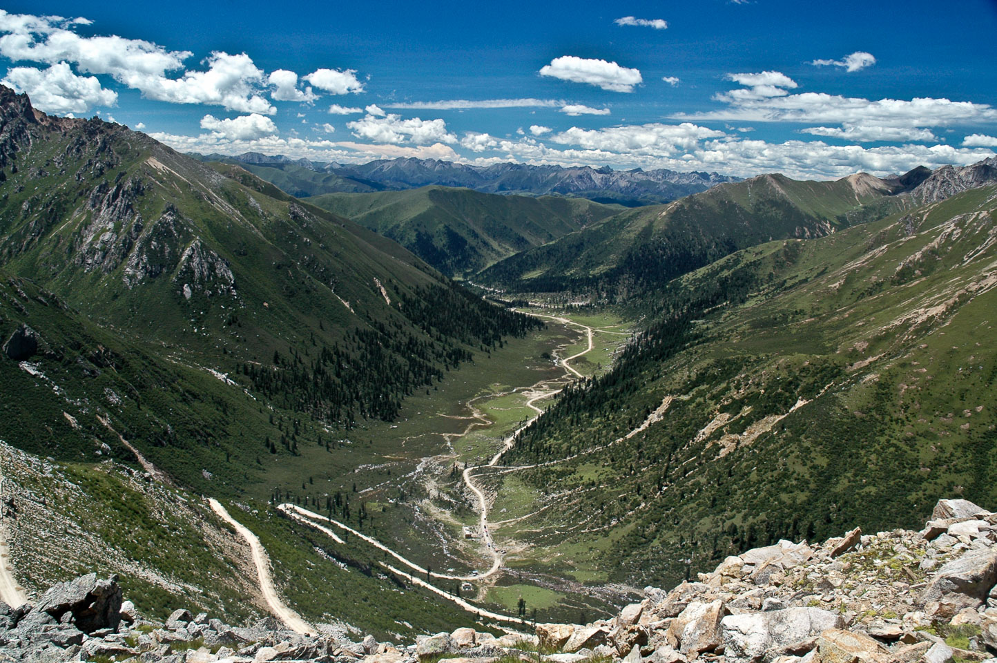 CN050483-Mountain-road-Derge-to-Maninggango.jpg