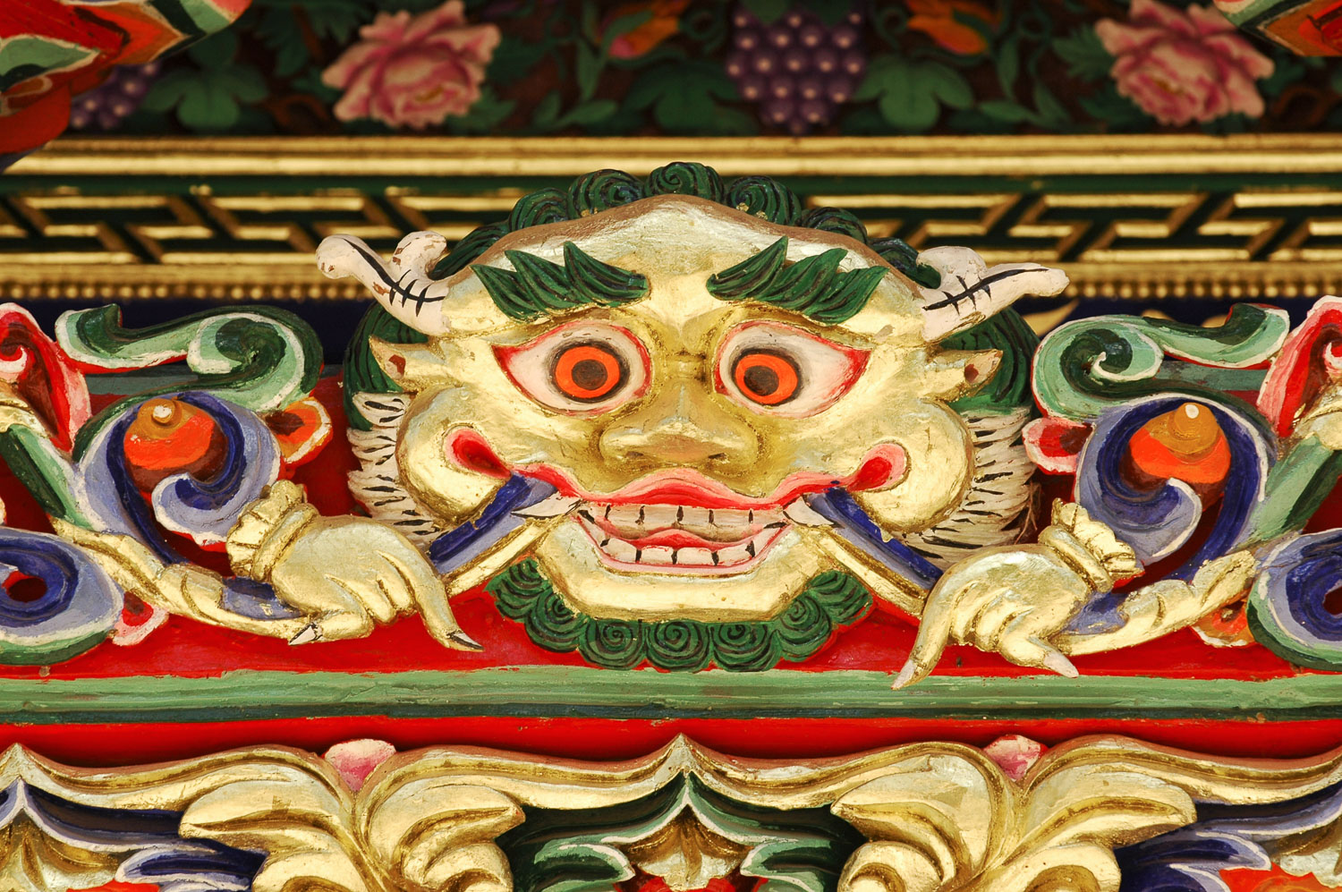 CN050757-Painted-woodcarving-Labrang-monastery-Xiahe.jpg
