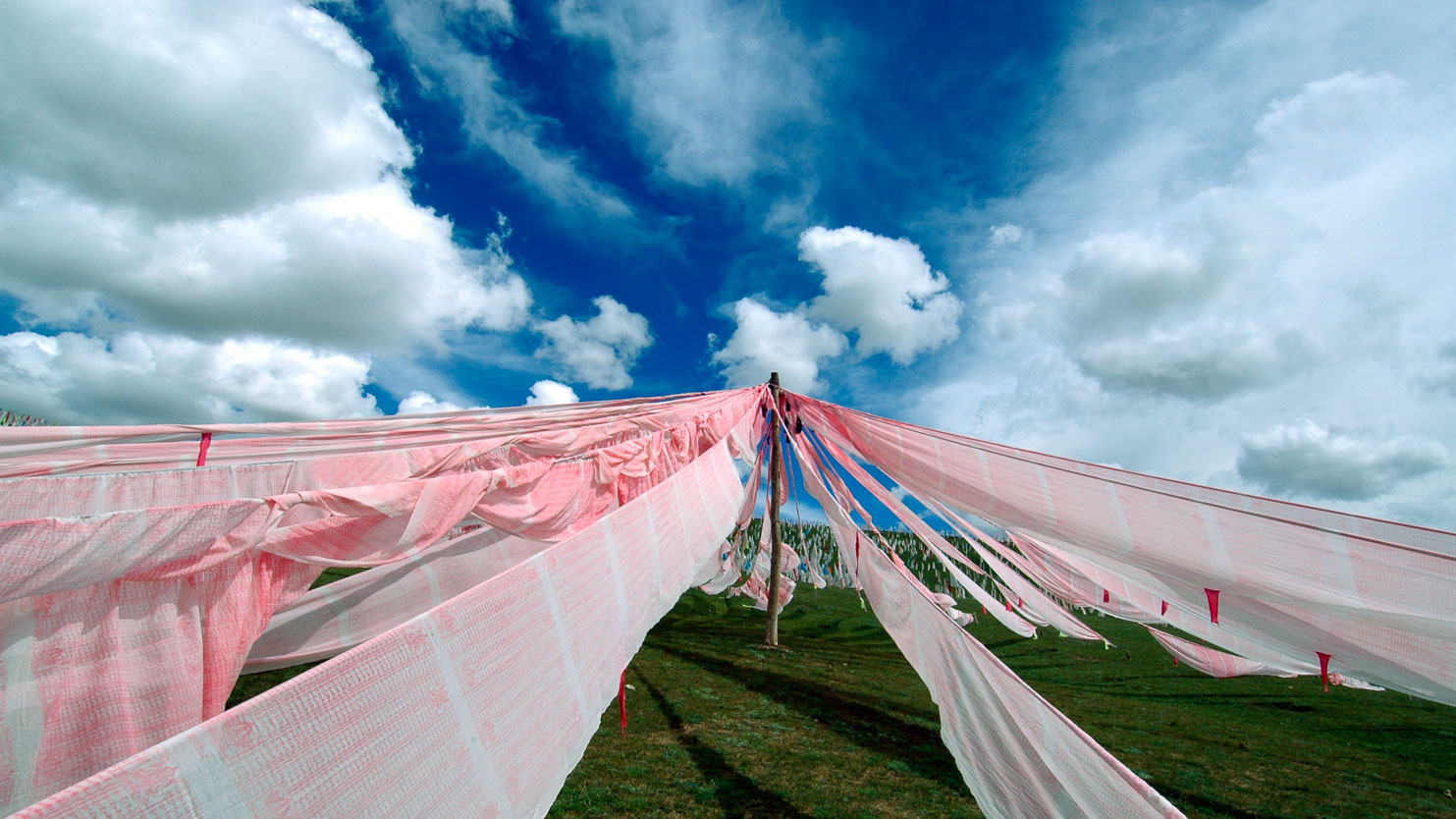 CN050584-Prayer-flags-Maduo.jpg