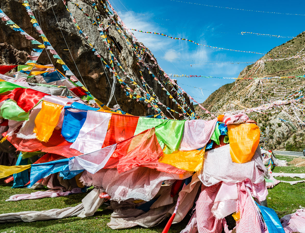 CN151195-Yushu-princess-Wencheng-temple.jpg