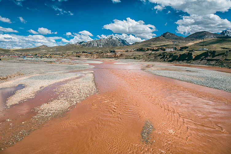 CN150400-Zadoi-Mekong-near-Qapugtang.jpg