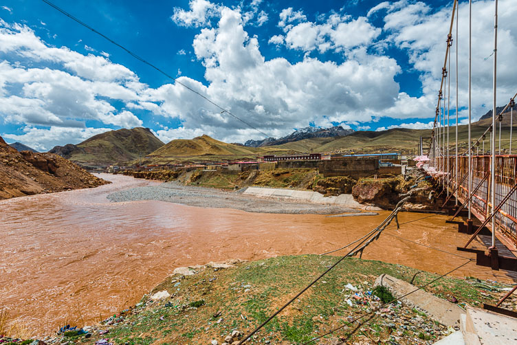 CN150450-Zadoi-Bridge-over-the-Mekong-at-Qapugtang.jpg