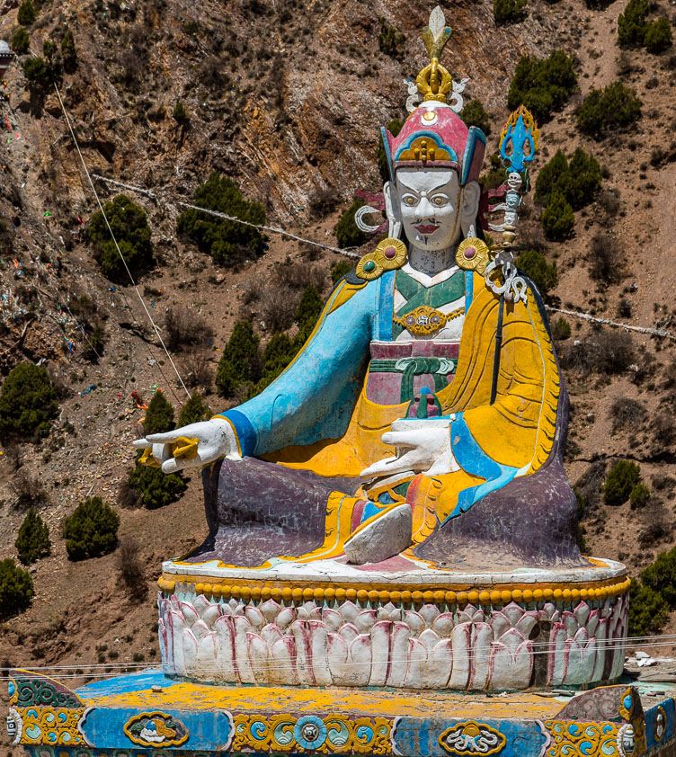 Si Gon tashi Choling monastery CN150460-Si-Gon-tashi-Choling-monastery.jpg