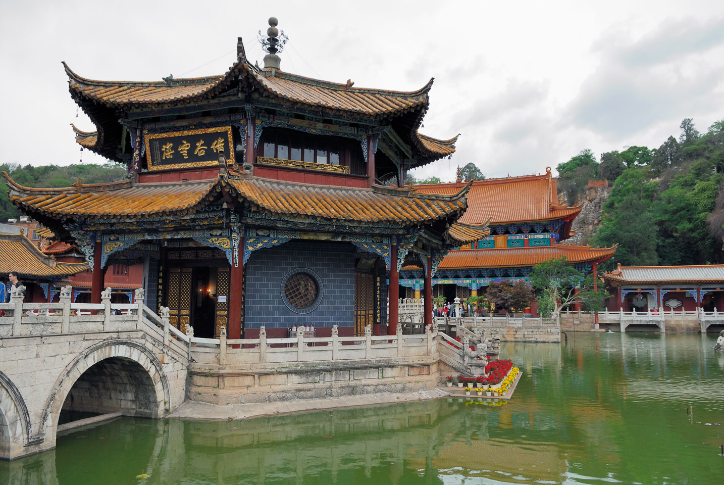 CN070050-Y-Kunming-Yuantong-Temple_.jpg