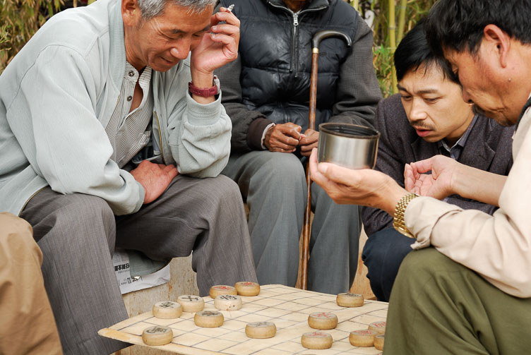 CN070041-Y-Leisure-time-in-Kunming.jpg