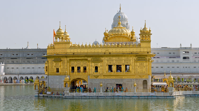 IN071211-The-Golden-temple-Harmandir-Sahib.jpg