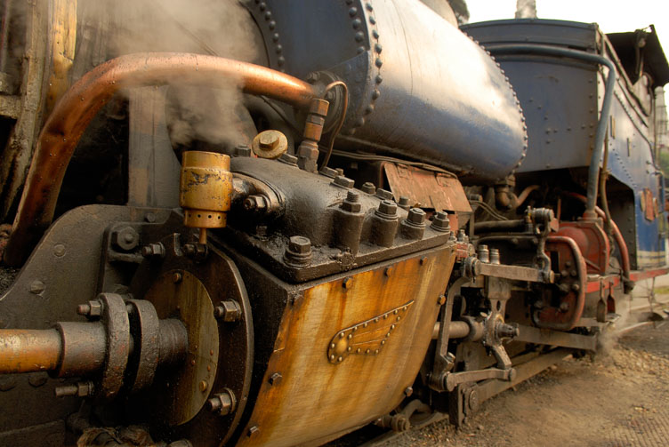 SB06213-Toy-train-engine-detail.jpg