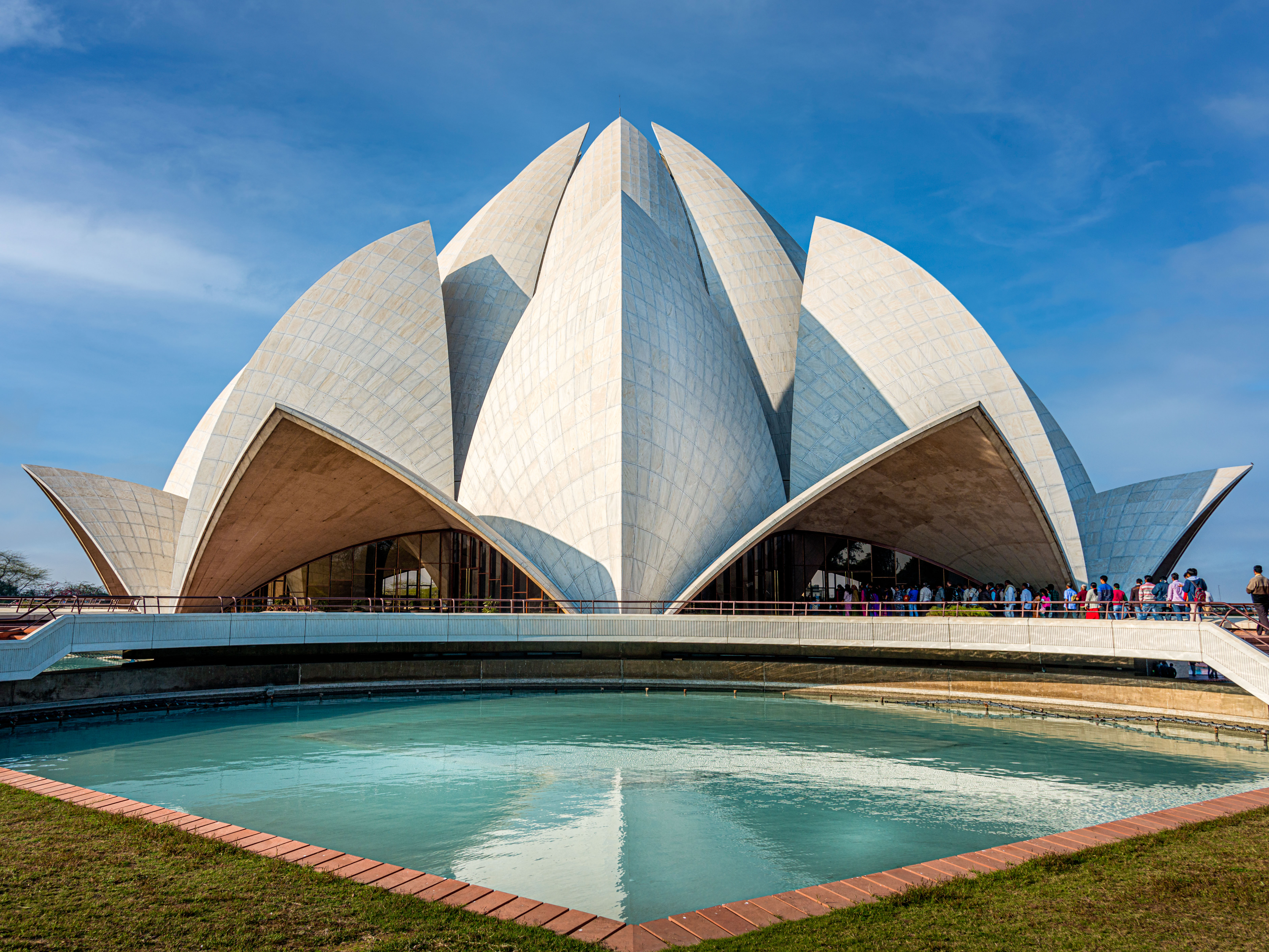 IN140220E-Edit-Bahai-tempel-New-Delhi.jpg