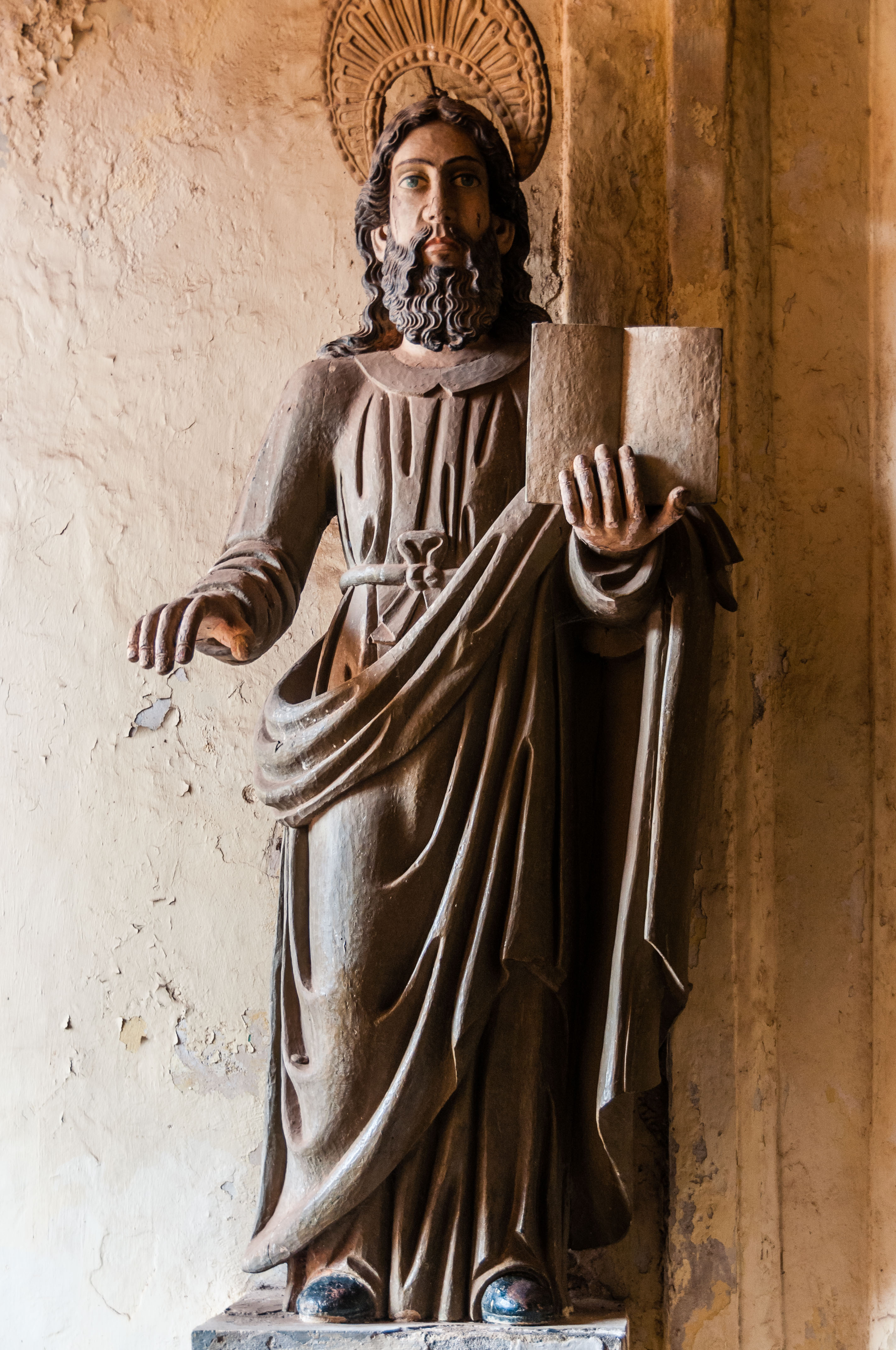 IN110113-Old-Goa-Basilica-of-Bom-Jesus.jpg