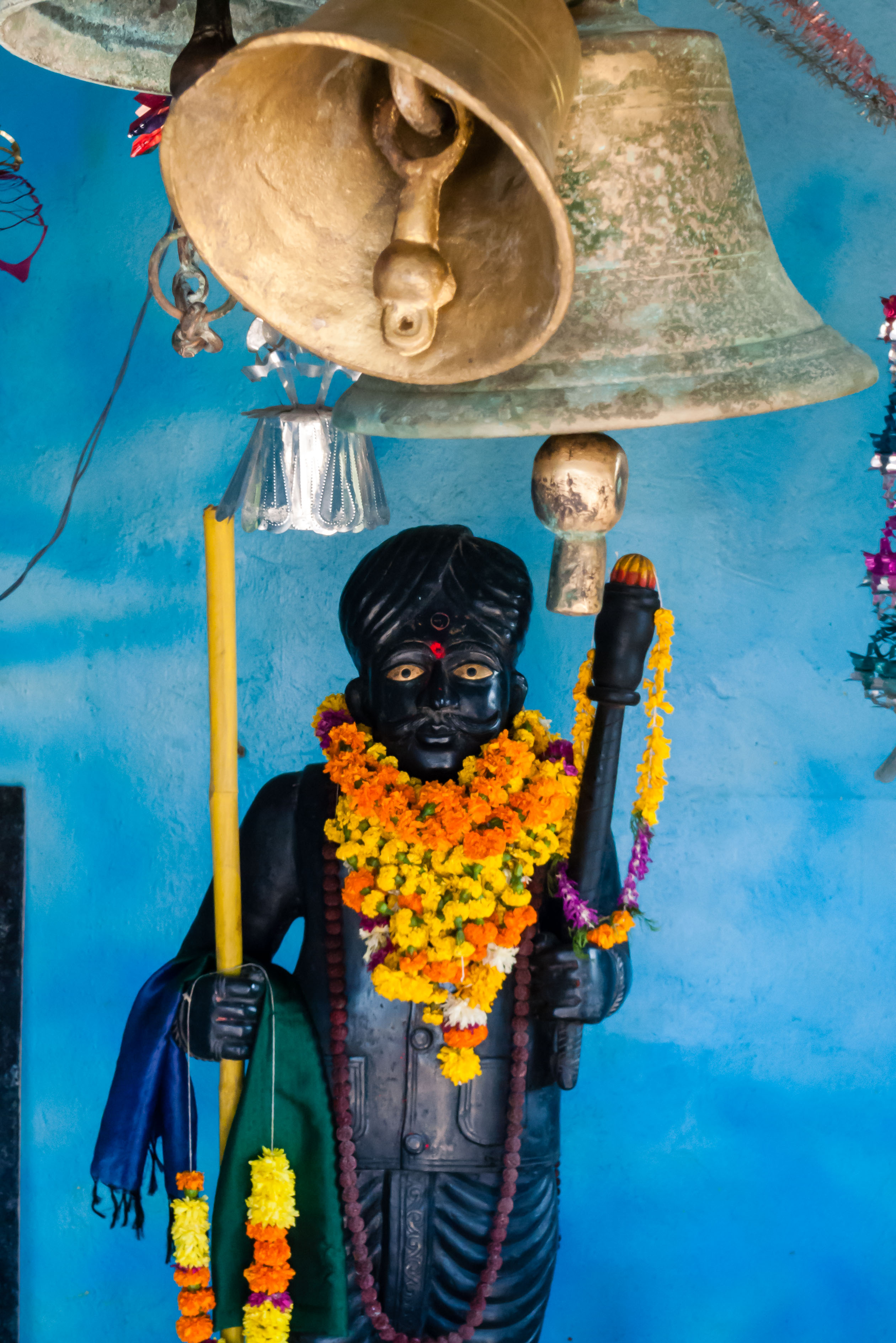 IN110185-in-a-small-Beach-Temple-at-Arambol.jpg