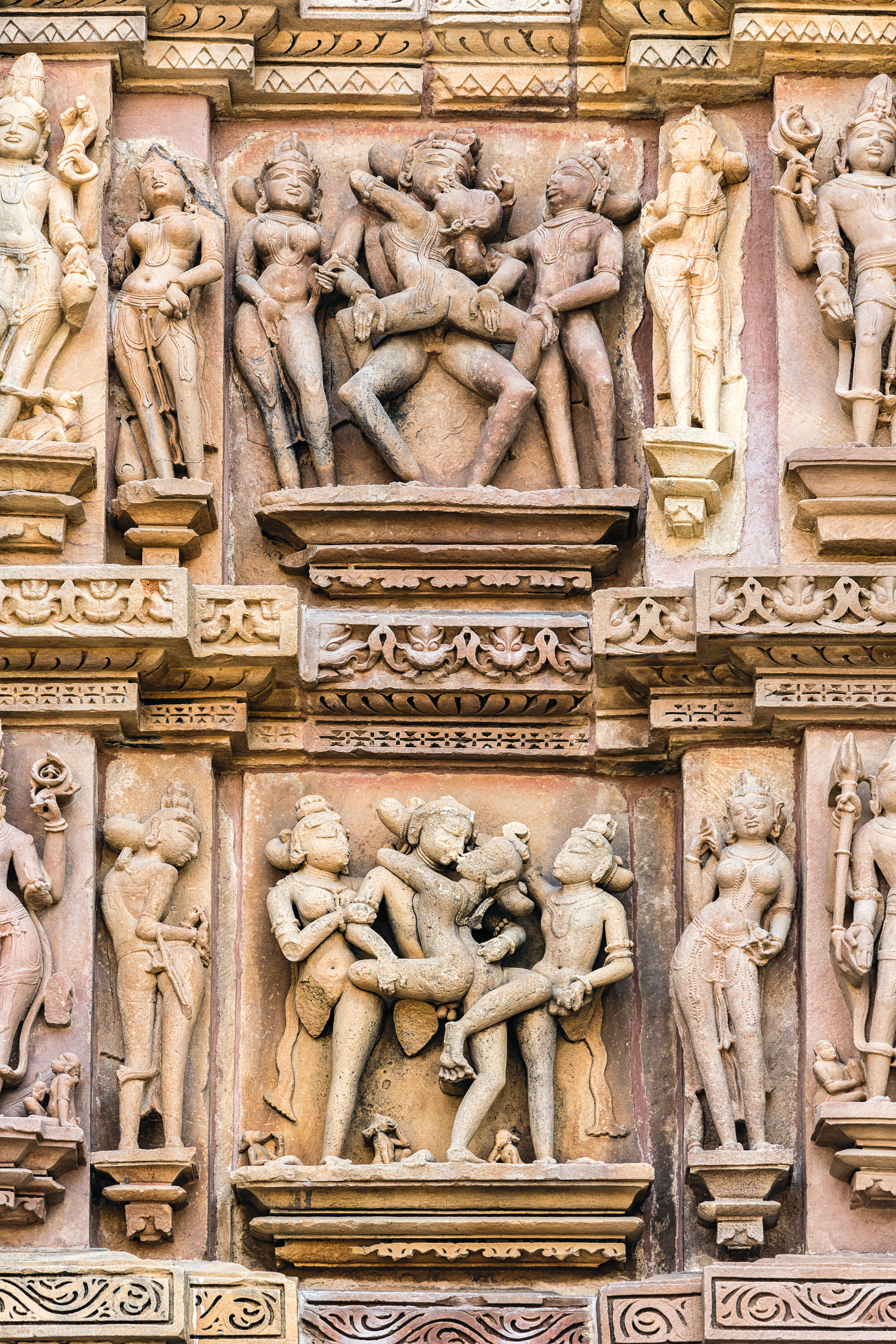 IN141106E-Erotic-sculpture-at-the-Lakshmana-Temple-in-Khajurao.jpg