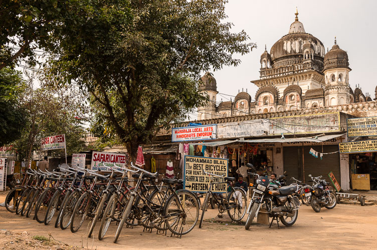 Khajuraho-The Bike hire and Shatri IN141121E-Khajuraho-The-Bike-hire-and-Shatri.jpg