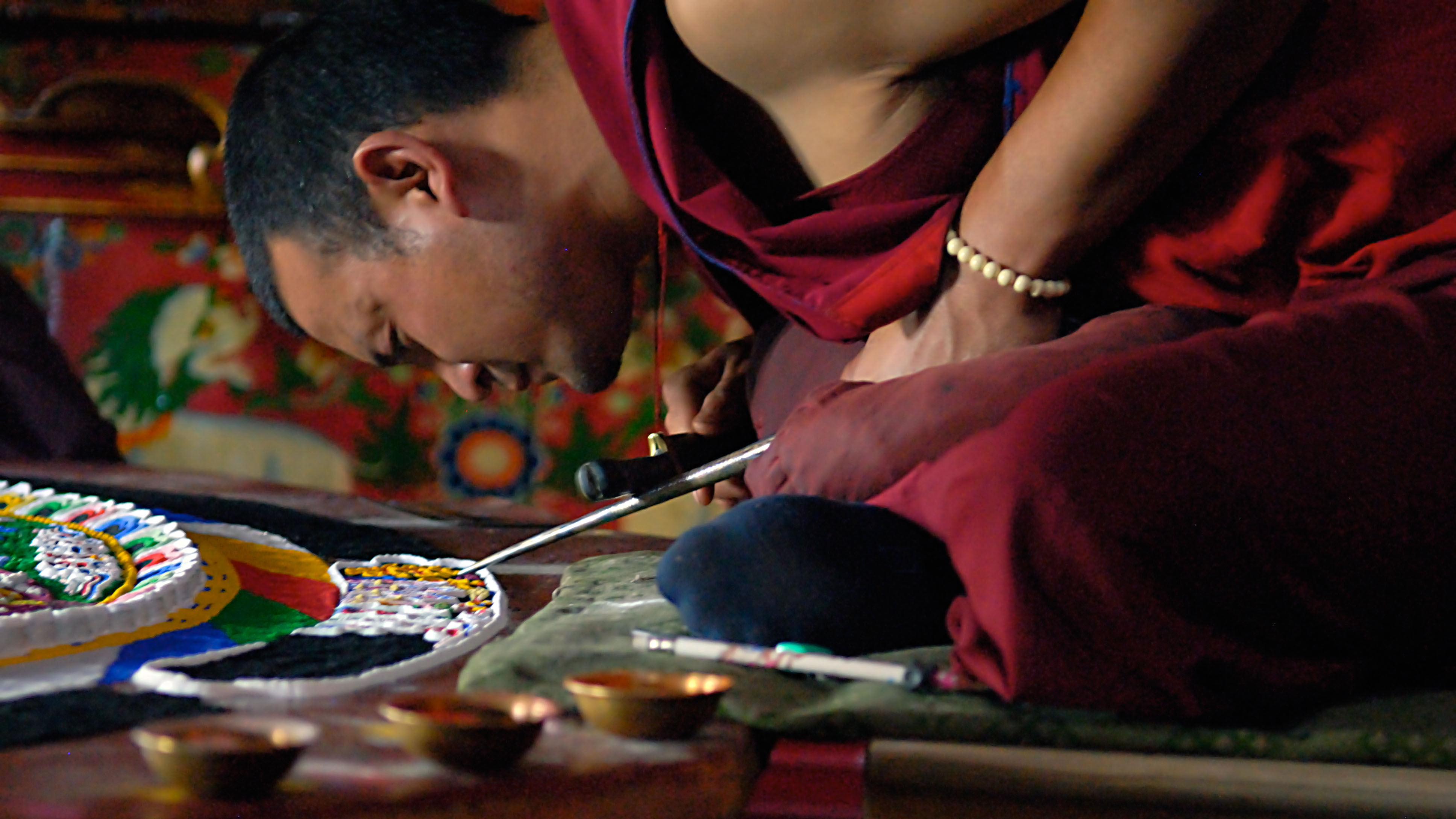 IN070432-Making-a-mandala-in-the-Spituk-Monastery-near-Leh.jpg