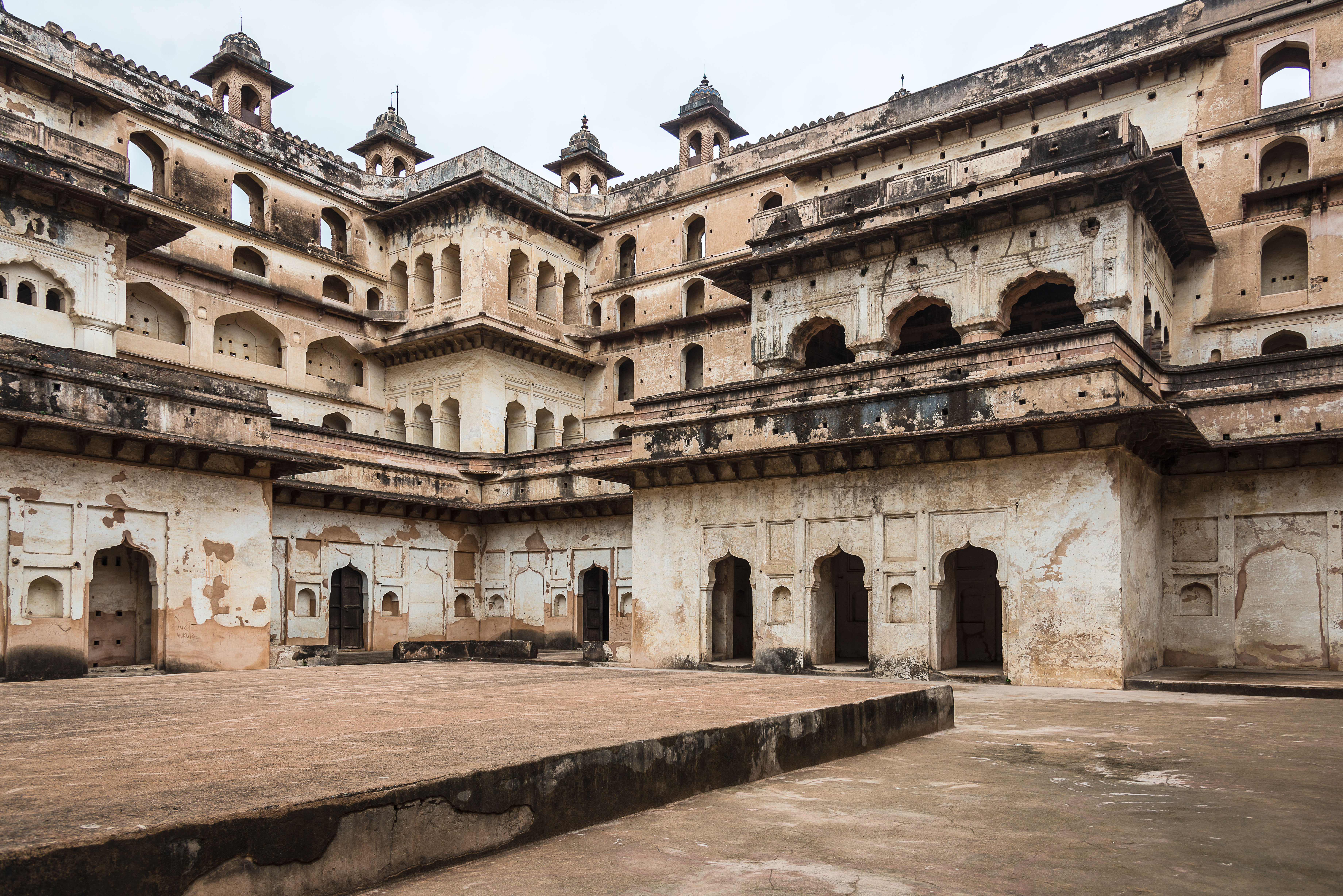 IN141393E-Orchha-Jehangir-Mahal.jpg