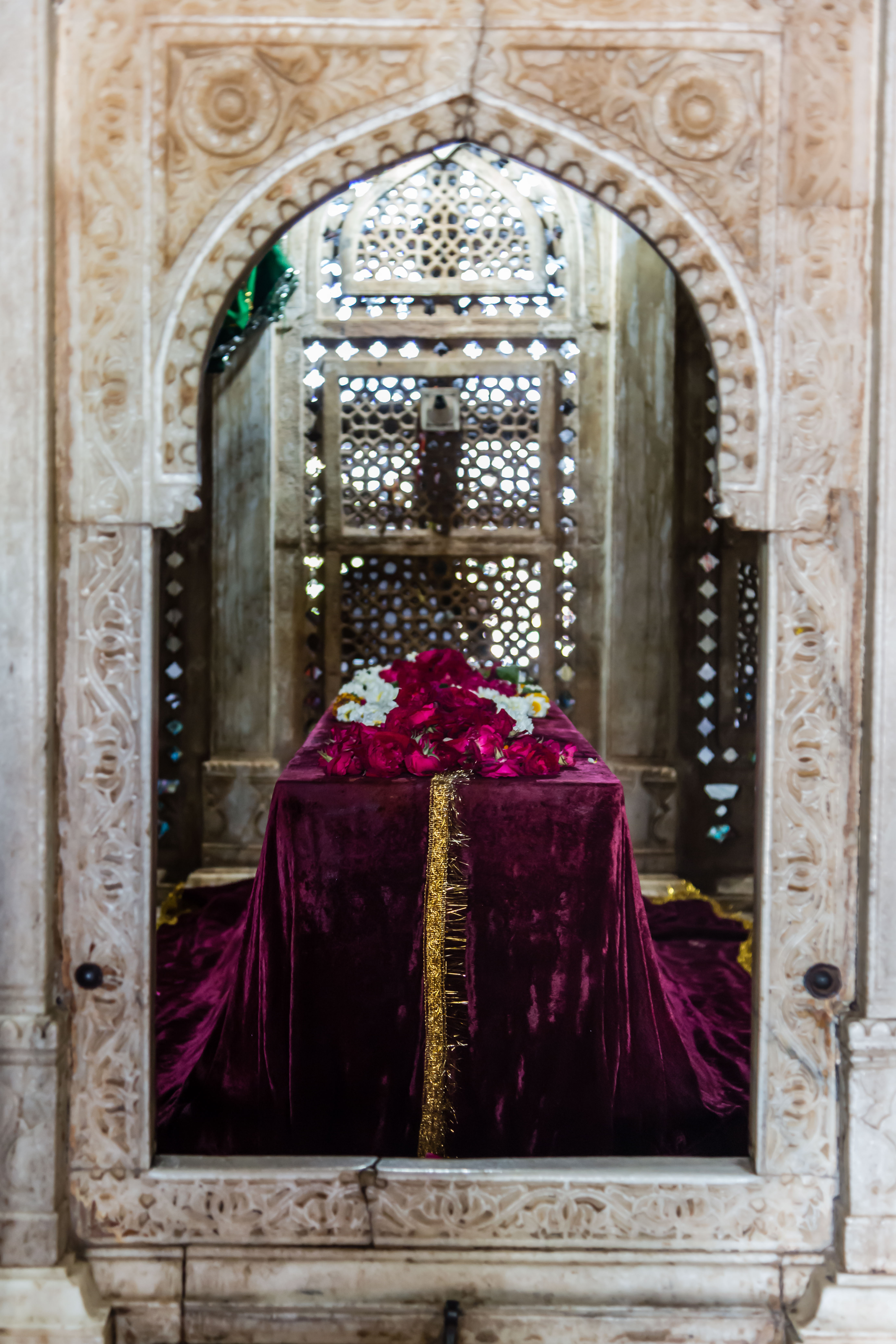 IN141620E-Gwalior-Tomb-of-Muhammad-Ghaus_.jpg
