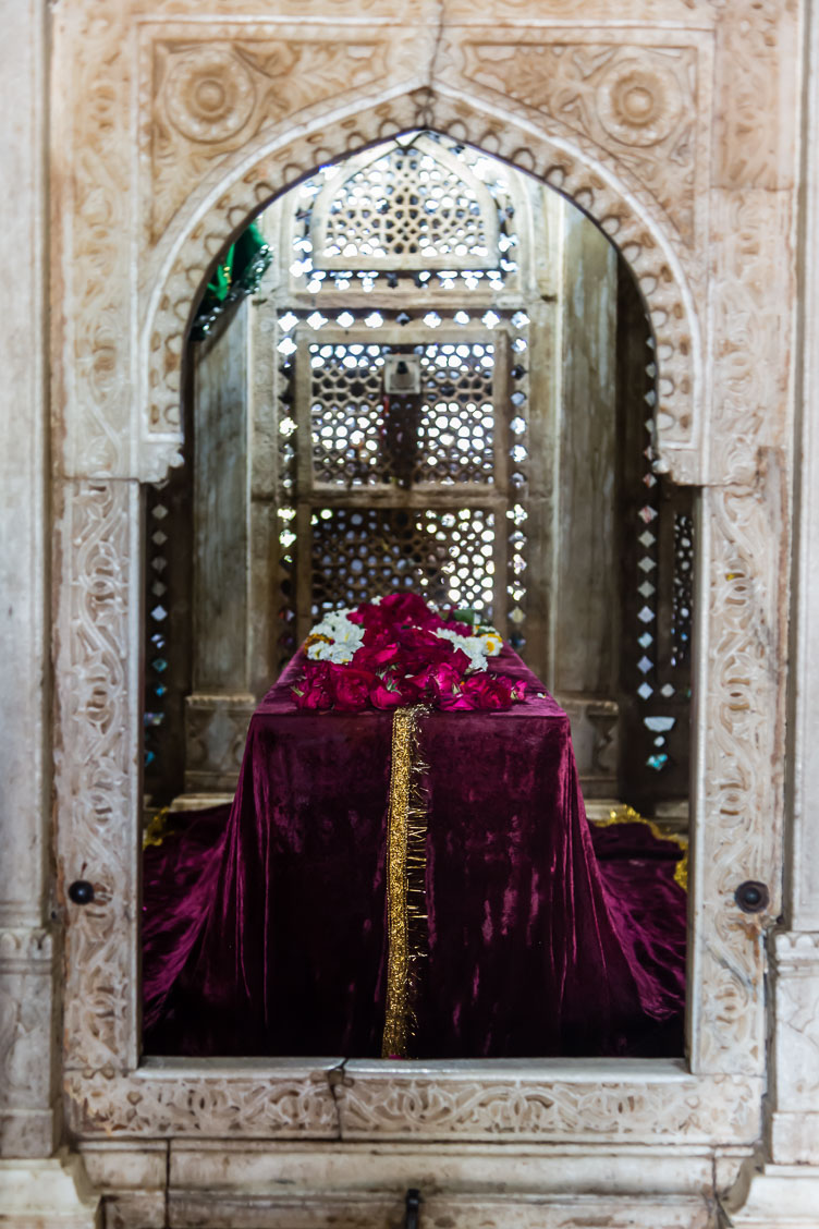 Gwalior-Tomb of Muhammad Ghaus IN141620E-Gwalior-Tomb-of-Muhammad-Ghaus_.jpg