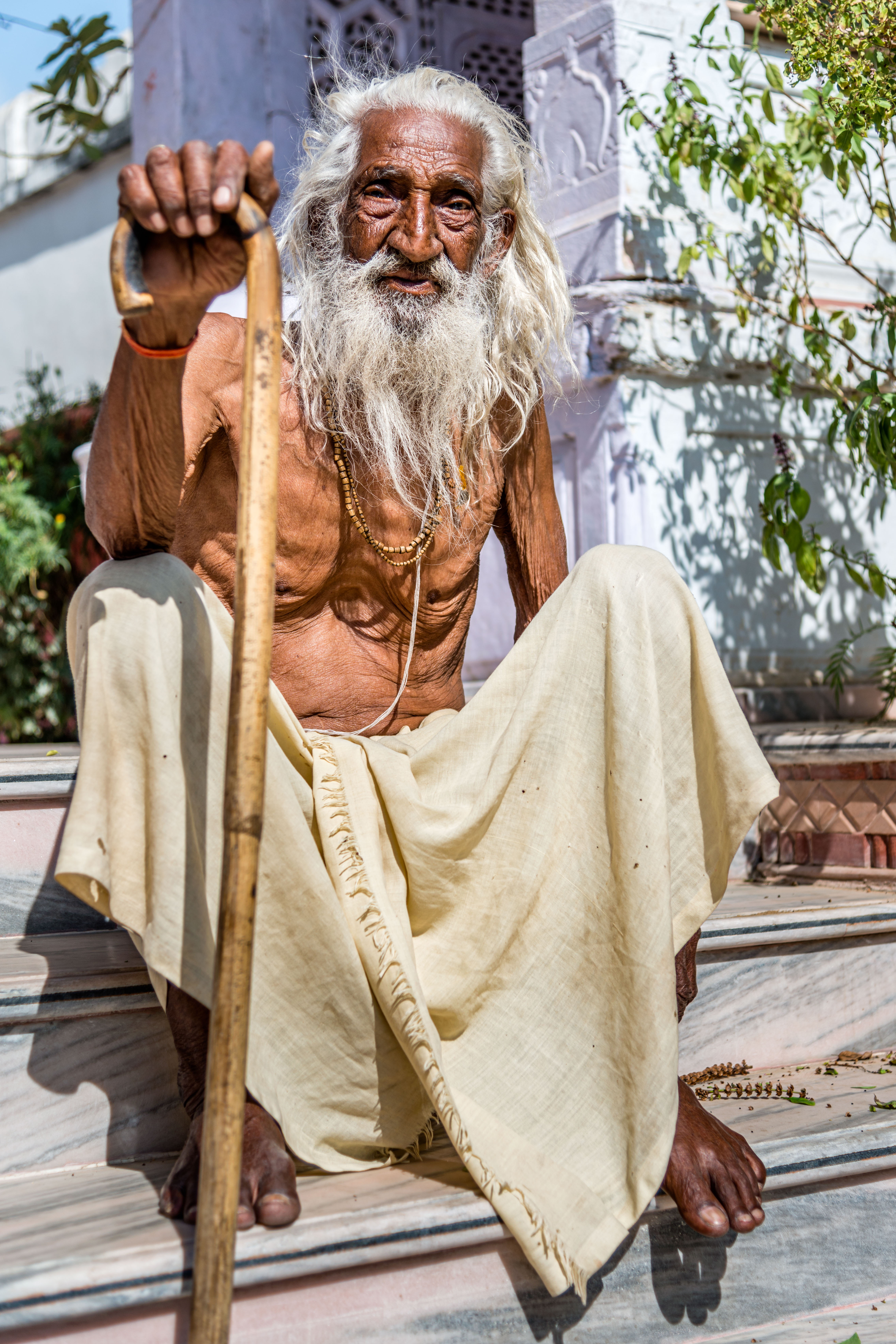 IN140309-Edit-Biharidji's-temple-keeper.jpg