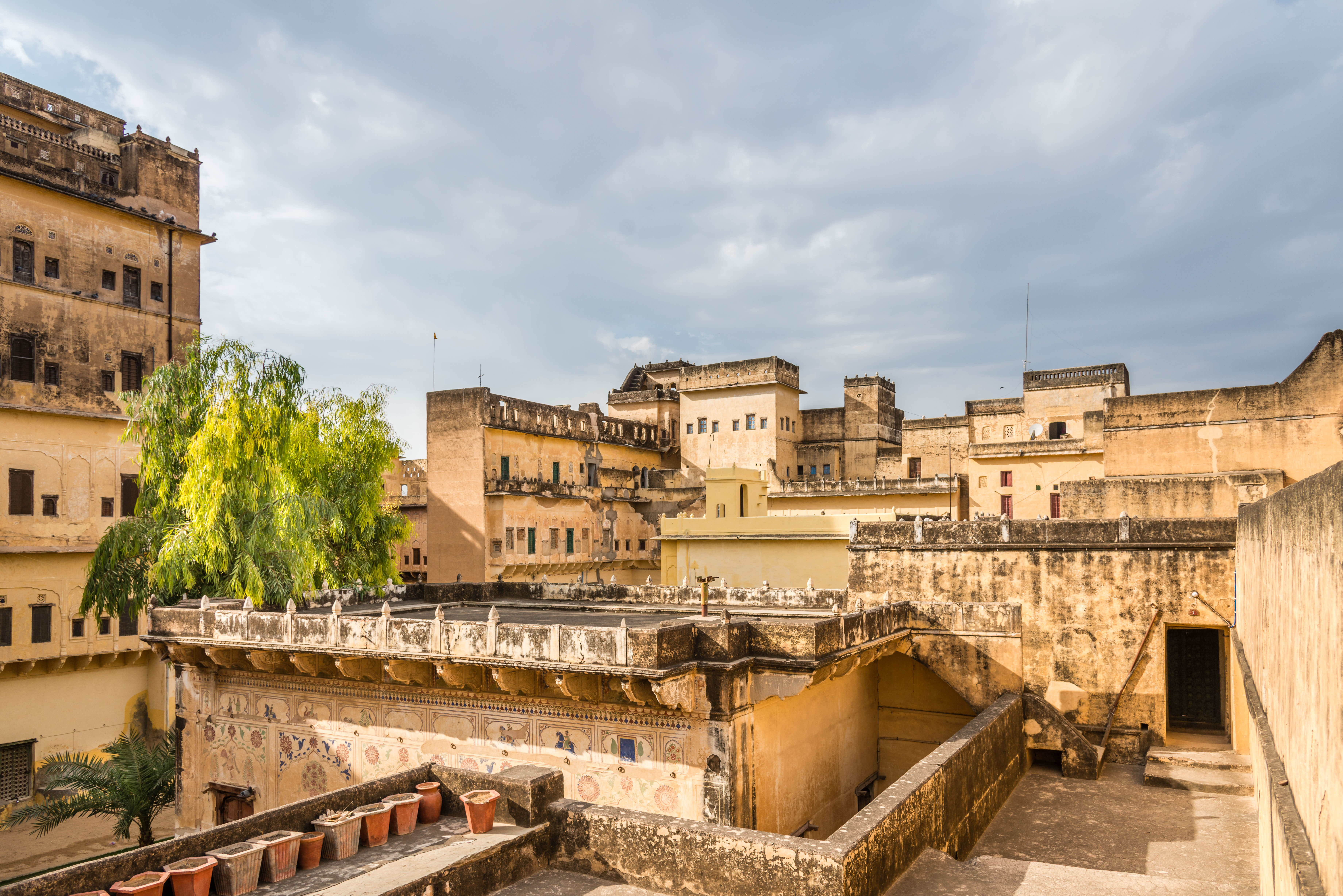 IN140644-Narayan-Niwas-Castle-at-Mehansar.jpg