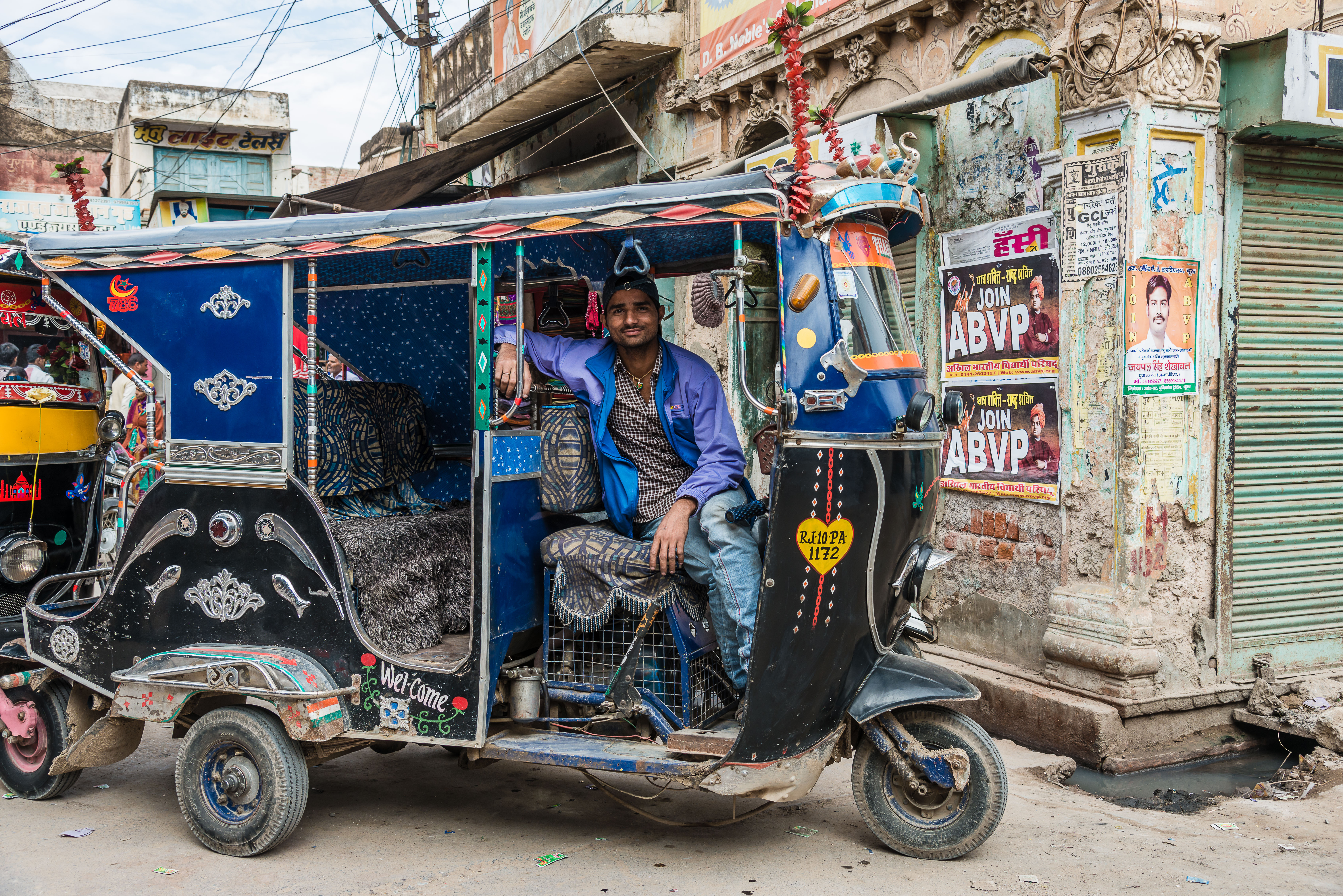 IN140882E-Churu-Tuk-tuk-driver.jpg