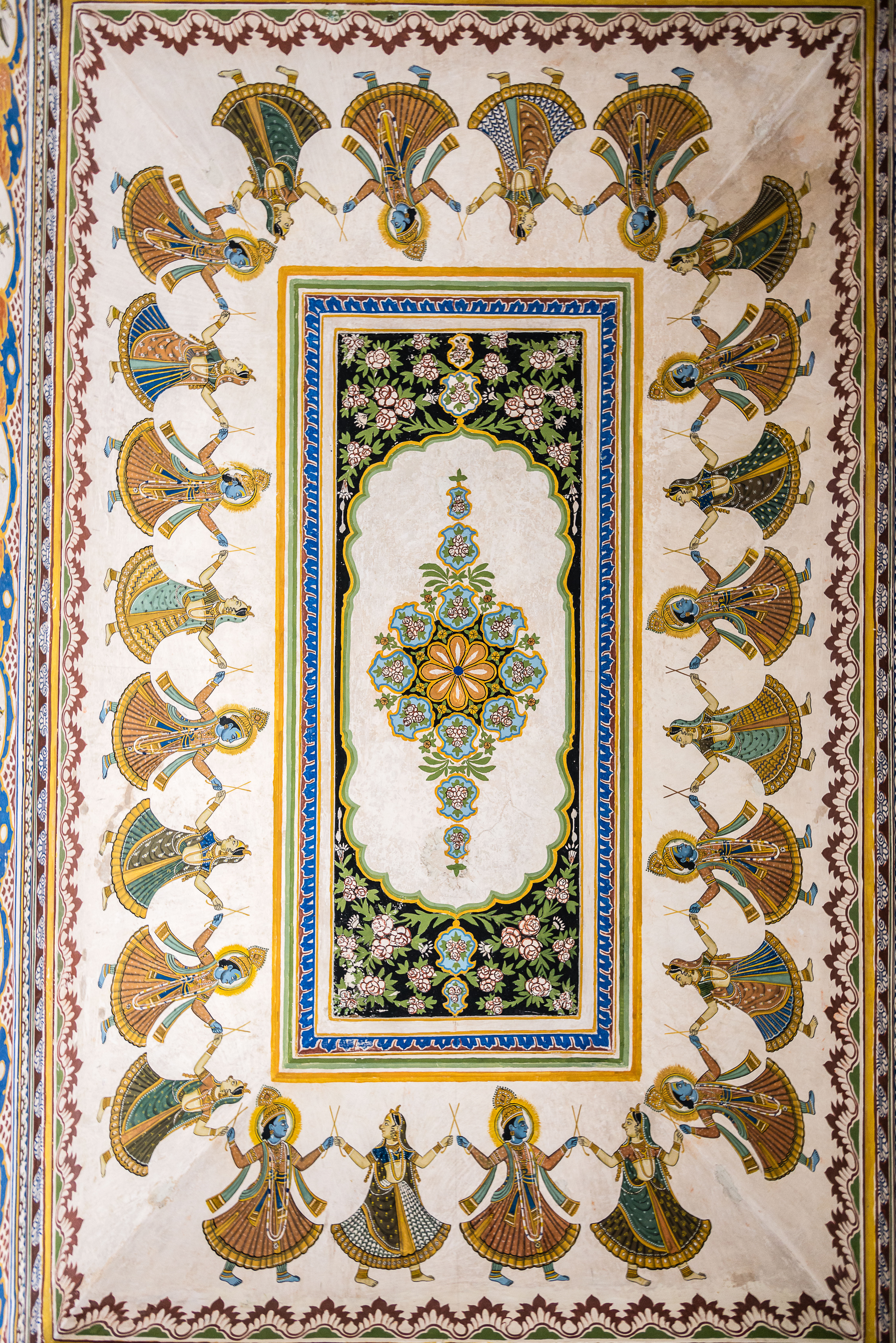 IN140438E-A-decorated-ceiling---Poddar-Haveli-museum.jpg