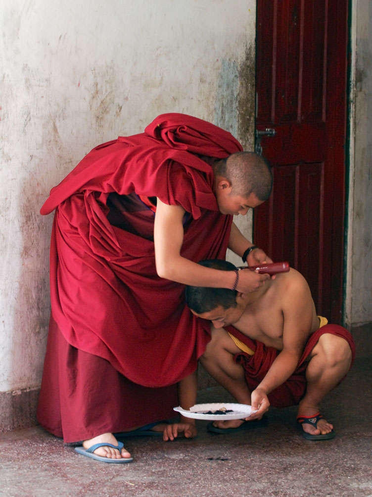 SB06009-Gantok-Rumtek-Monastery.jpg